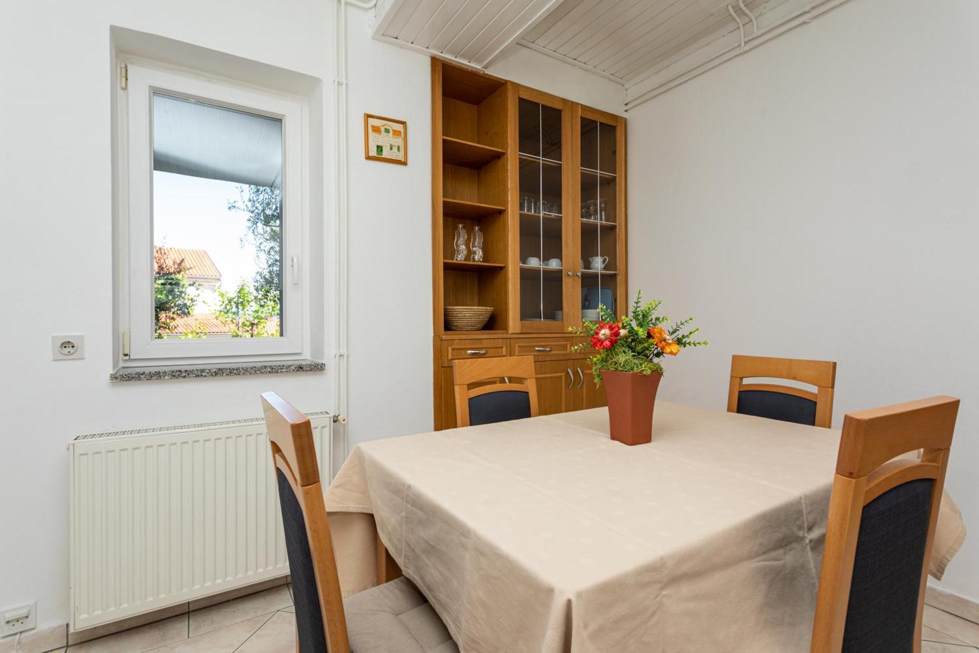 Apartments Villa Ana Krk Town Rum bild