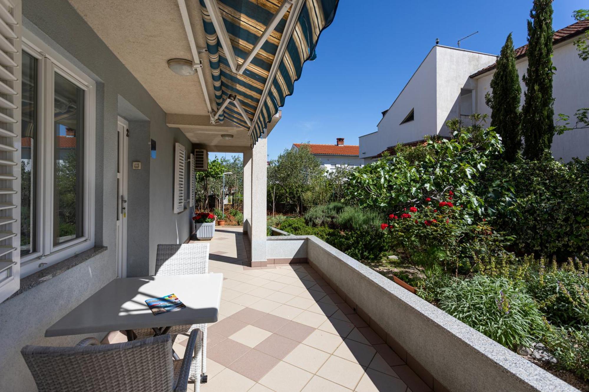Apartments Villa Ana Krk Town Rum bild