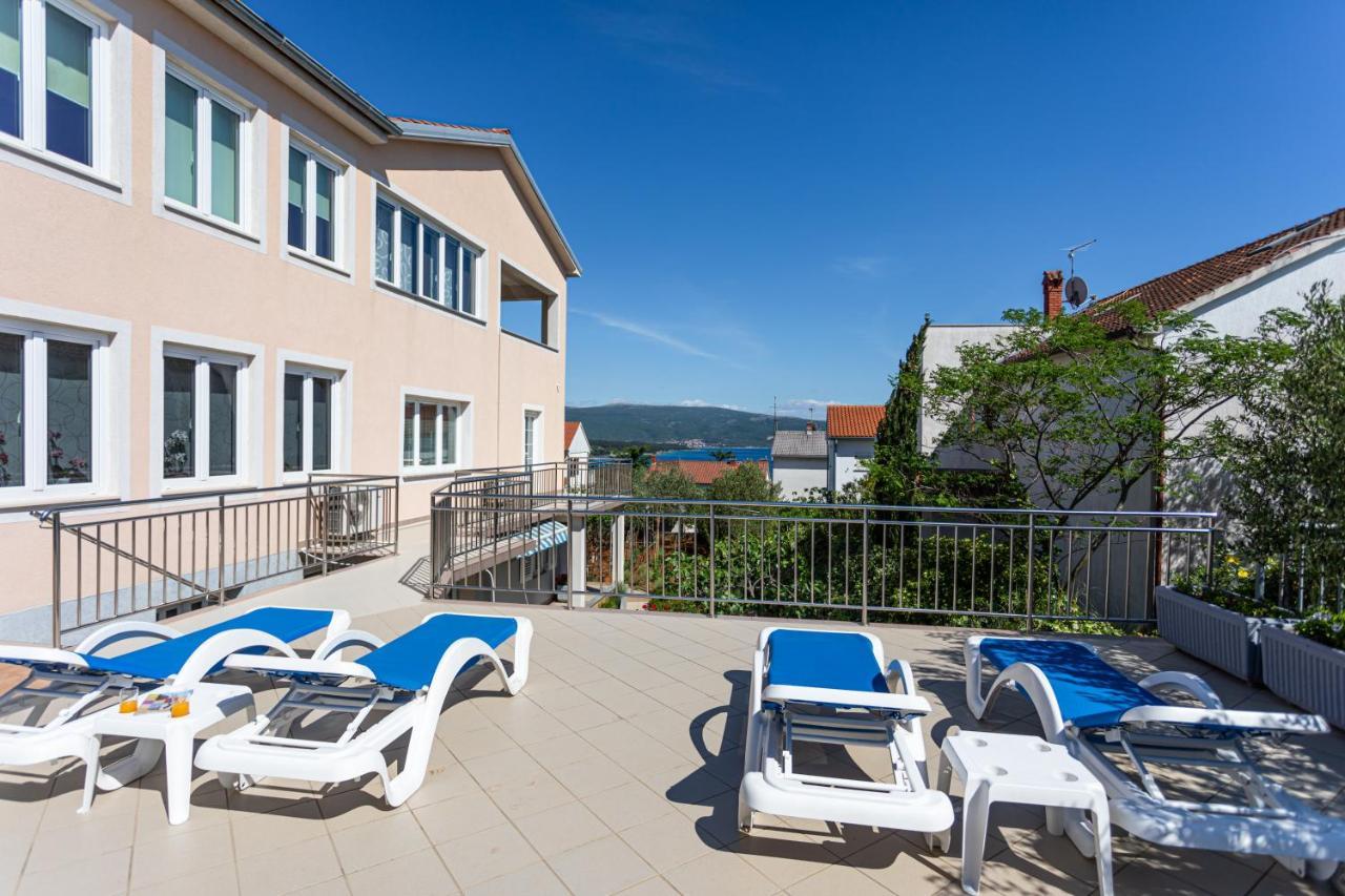 Apartments Villa Ana Krk Town Exteriör bild